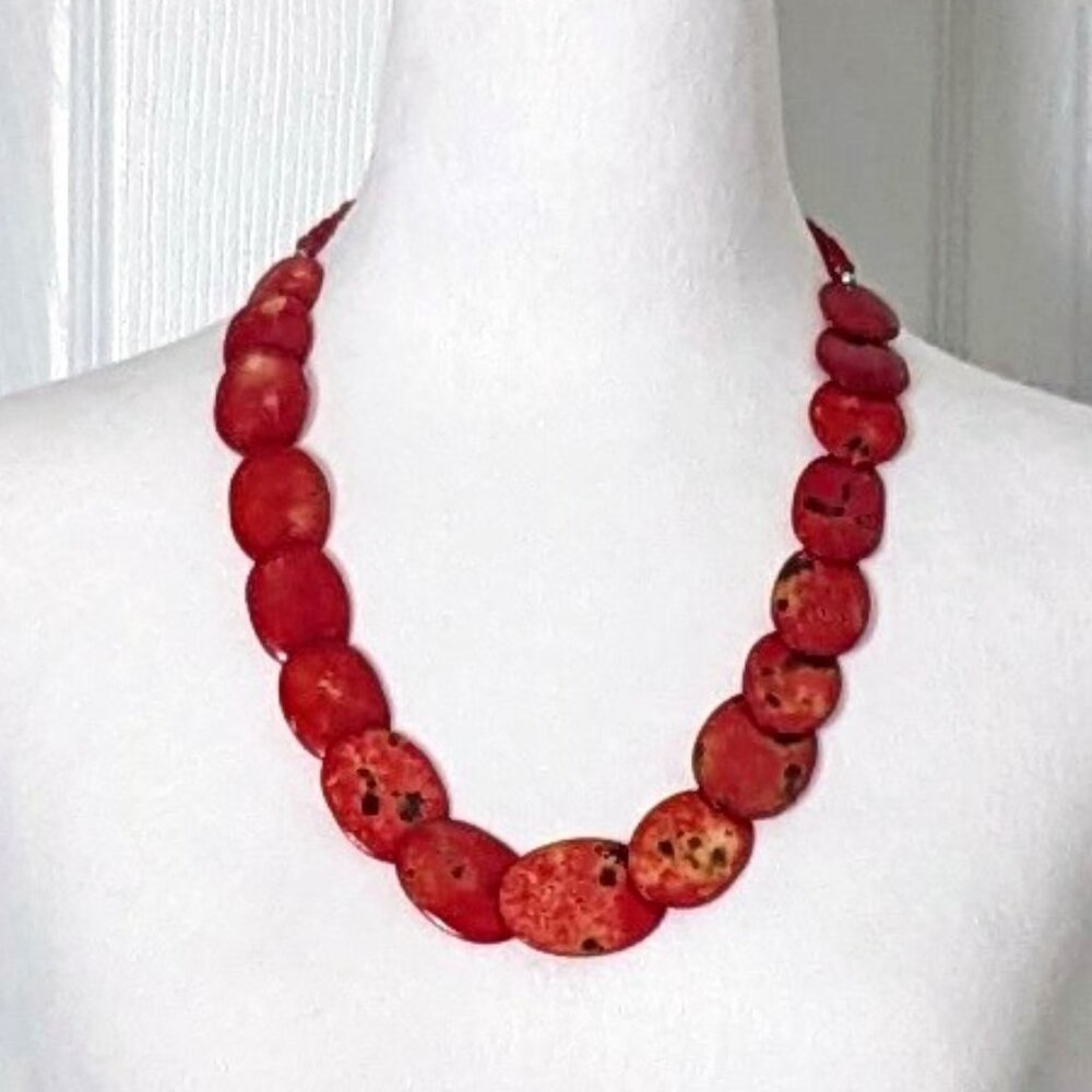 Women's Agate Necklace  12.5"  Red Multi